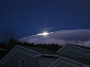 月の光とUFO雲